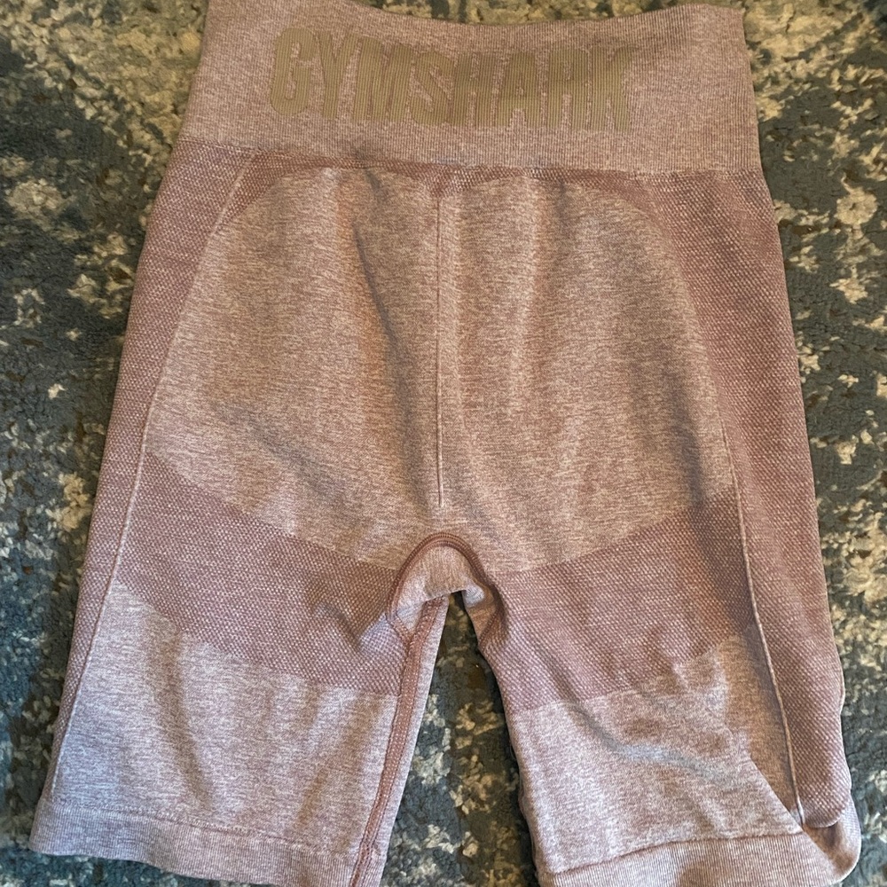 Gymshark flex cycling shorts in pink size M